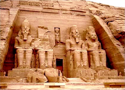 abu_simbel_1